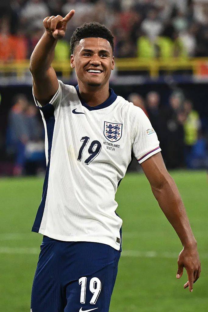 英格兰队在比赛中表现出色，成功晋级半决赛